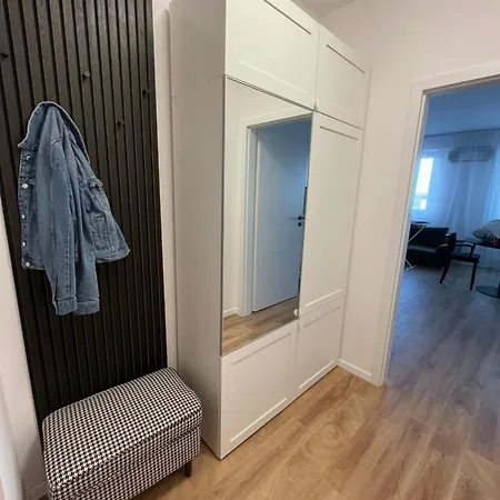 Apartmán Petronela S Parkovacim Miestom *