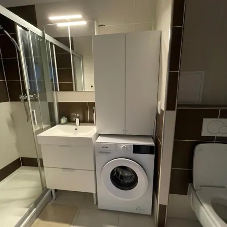 Petronela Apartment *