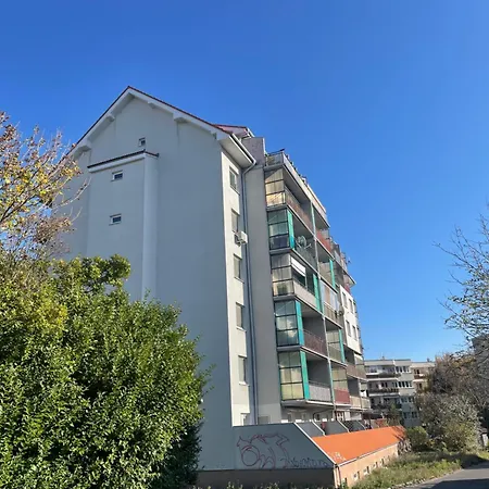 Apartmán Petronela S Parkovacim Miestom