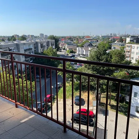 Petronela S Parkovacim Miestom Apartman *